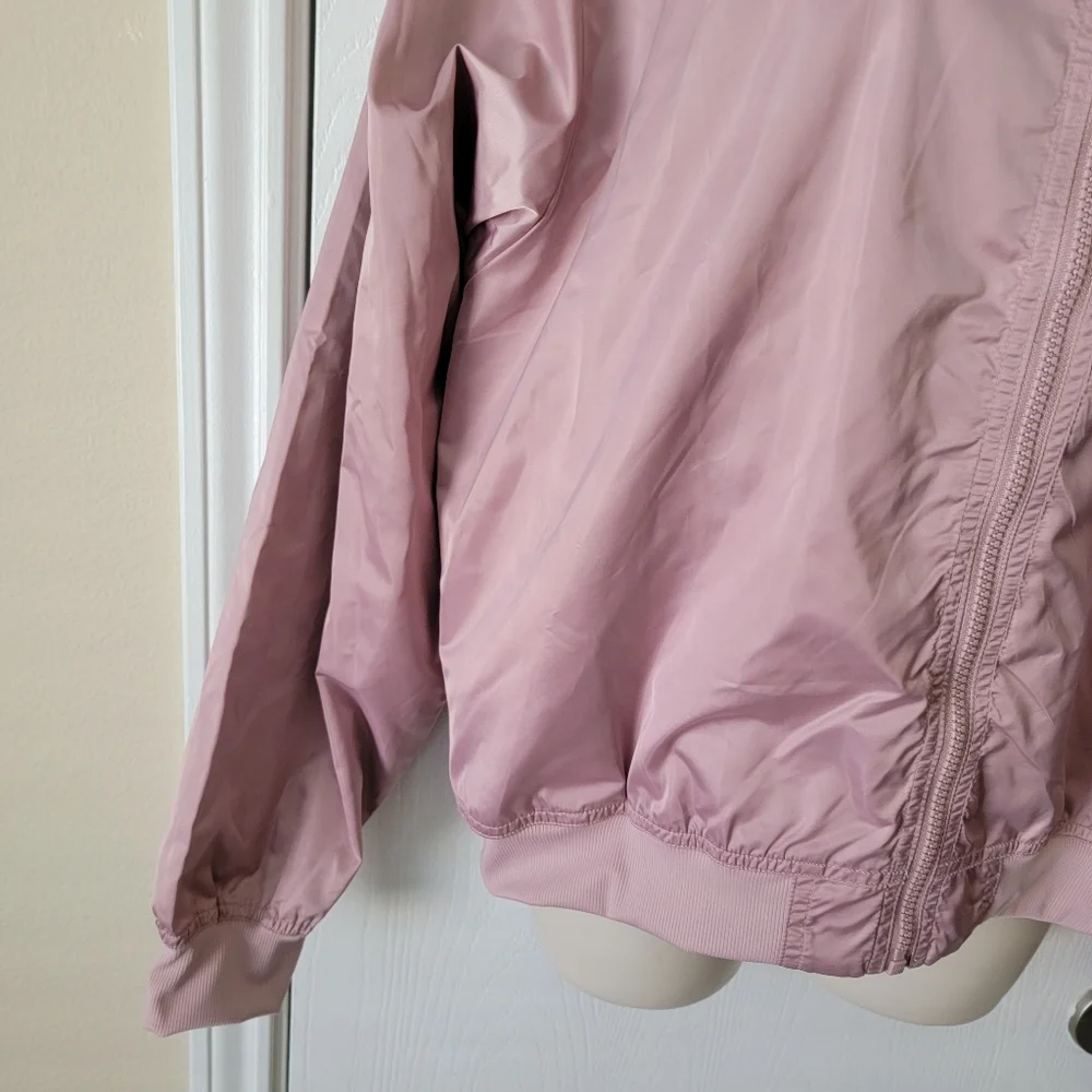 Fabletics Reversible Eva Bomber Jacket - Picture 11 of 12